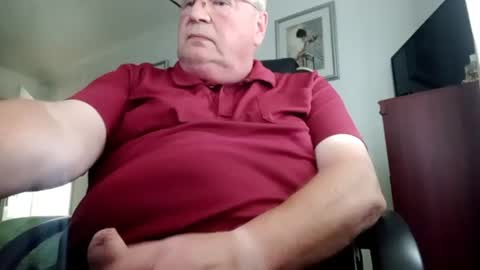 billlllllyb online show from September 6, 2:12 pm