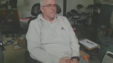 billp750876 online show from April 26, 2:46 pm