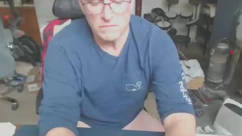 billp750876 online show from May 2, 5:50 pm
