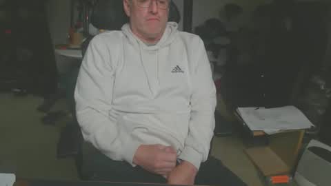 billp750876 online show from May 24, 4:20 pm