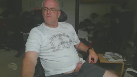 billp750876 online show from June 7, 8:14 pm