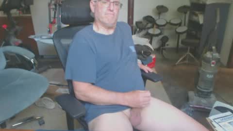 billp750876 online show from June 12, 8:49 pm