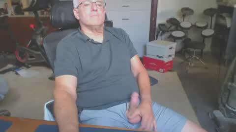 billp750876 online show from August 2, 3:19 pm