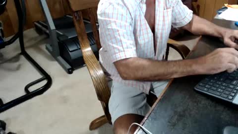 billy471 online show from August 10, 11:28 pm