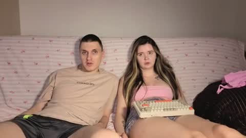 Billy Betty online show from August 1, 1:44 am