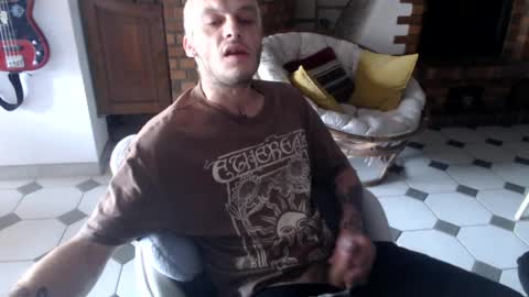 Billy FingerCut online show from September 7, 7:03 am