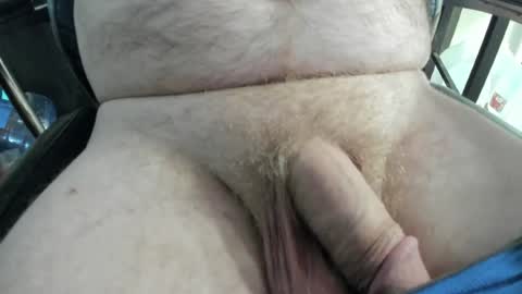 billyg23 online show from August 14, 12:47 am