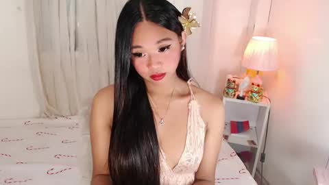 binnie_katchins online show from July 28, 3:01 am