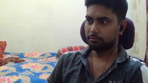 birbikrom104 online show from August 11, 4:09 pm