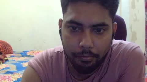 birbikrom104 online show from August 12, 1:46 pm