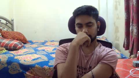 birbikrom104 online show from August 13, 2:42 pm