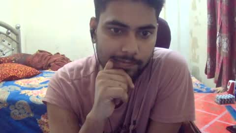 birbikrom104 online show from August 15, 4:44 pm