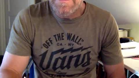 BisonBar online show from June 8, 6:03 pm
