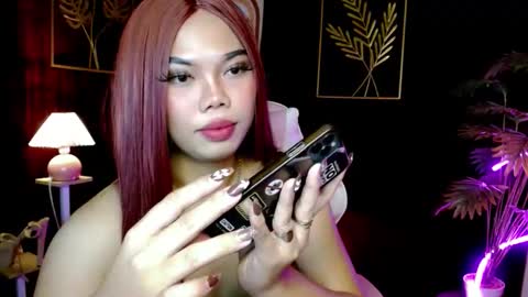 bitchinthecityxx online show from May 10, 1:52 am
