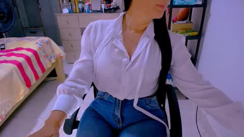 bittermomxxx online show from May 1, 12:36 am
