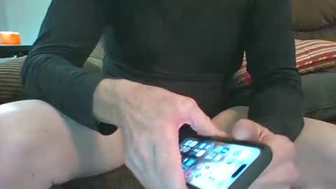 bizzybeejc online show from May 1, 5:17 pm