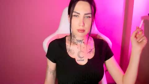 blablablablagirl online show from July 7, 7:29 pm