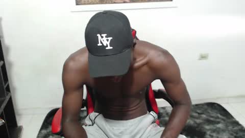 maquina  black23cmdick online show from August 5, 5:00 pm