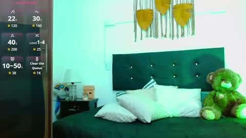 black_adams_ online show from August 11, 6:21 pm