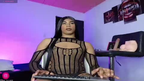 black cami 01 online show from July 16, 5:36 pm