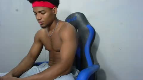 tu morenito online show from July 28, 4:02 pm