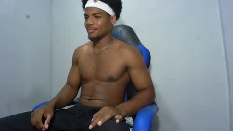 tu morenito online show from July 30, 3:03 am