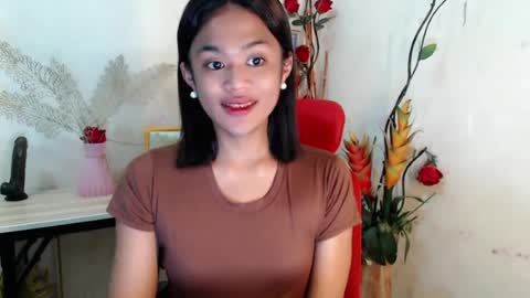 Nympha online show from August 4, 2:30 am