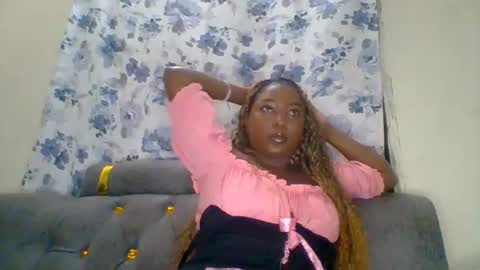 Dee online show from August 7, 2:00 am