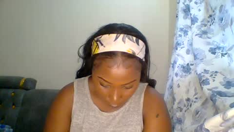 Dee online show from August 14, 4:49 am