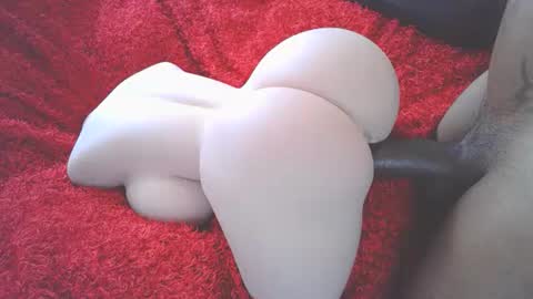 I might be your neighbor. Watch me Masturbate while I watch porn online show from July 28, 7:53 pm