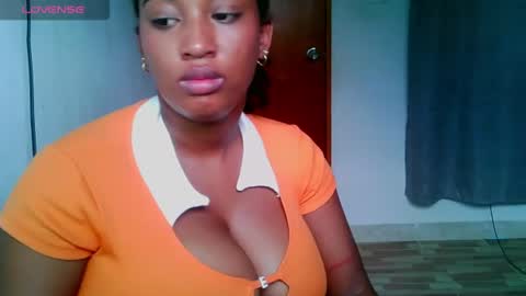 Shophie White online show from July 21, 5:04 pm