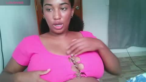 Shophie White online show from July 23, 4:09 pm