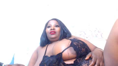 blackladyqx82 online show from August 5, 12:58 pm