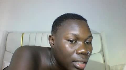 blackmarvel02 online show from July 9, 8:52 am