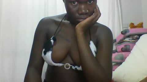blackmarvel02 online show from August 12, 7:54 am