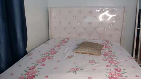Cleo online show from August 4, 10:45 am
