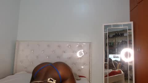 Cleo online show from August 13, 1:47 pm