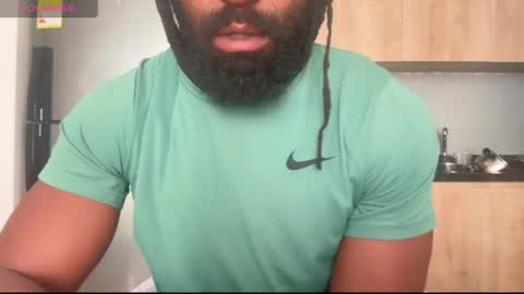 blackmuscles77 online show from April 7, 2:44 pm