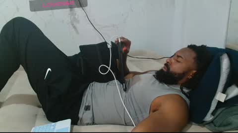 blackmuscles77 online show from June 2, 4:59 am
