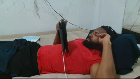 blackmuscles77 online show from June 5, 7:24 am
