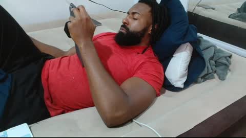 blackmuscles77 online show from June 5, 10:09 am