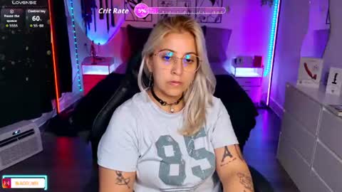 Johana S online show from July 27, 4:01 pm