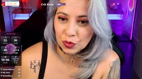 Johana S online show from August 17, 5:40 pm