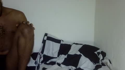 blackzilian_5 online show from August 13, 2:47 am