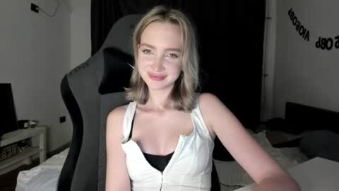 Blair online show from August 3, 11:01 pm
