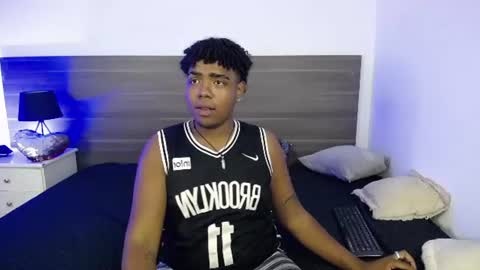 blaise_bailey13 online show from July 29, 3:02 am