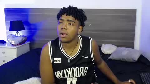 blaise_bailey13 online show from July 29, 7:48 am