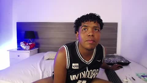 blaise_bailey13 online show from August 5, 6:50 pm