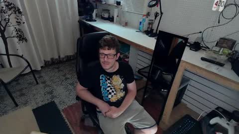 Blake Jonson online show from April 6, 2:04 am