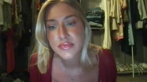 blakiebby5 online show from July 31, 2:18 am